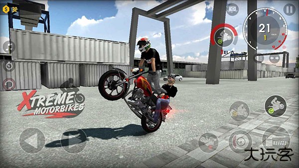 极限摩托国际服下载 v2.4