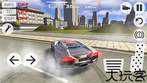 极限汽车驾驶模拟器